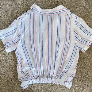Forever 21 Tops - Cropped Collared Shirt Forever 21 Tops - Cropped Collared Shirt